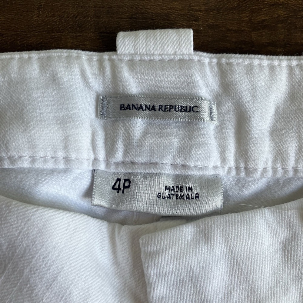 NWT Banana Republic Classic Fit Trouser Leg Denim Pants White 4P Petite Flare - Picture 5 of 7